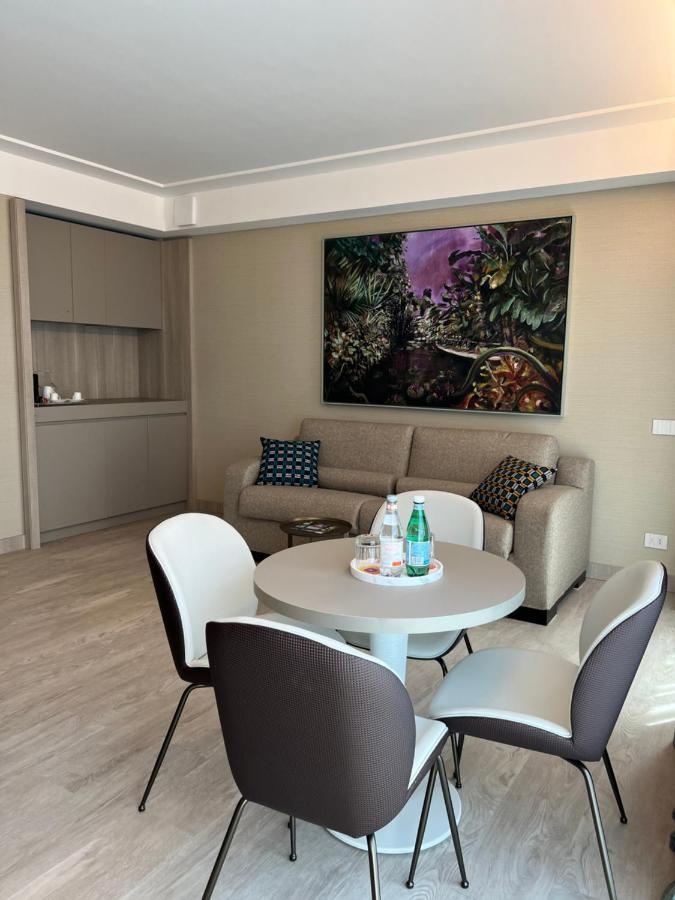 Ceccarini 9 Home Suite Home Riccione Exterior foto